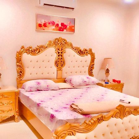 Atrium High Suite 2Bed Family Apartment Near Giga Mall Islamabad Exterior foto